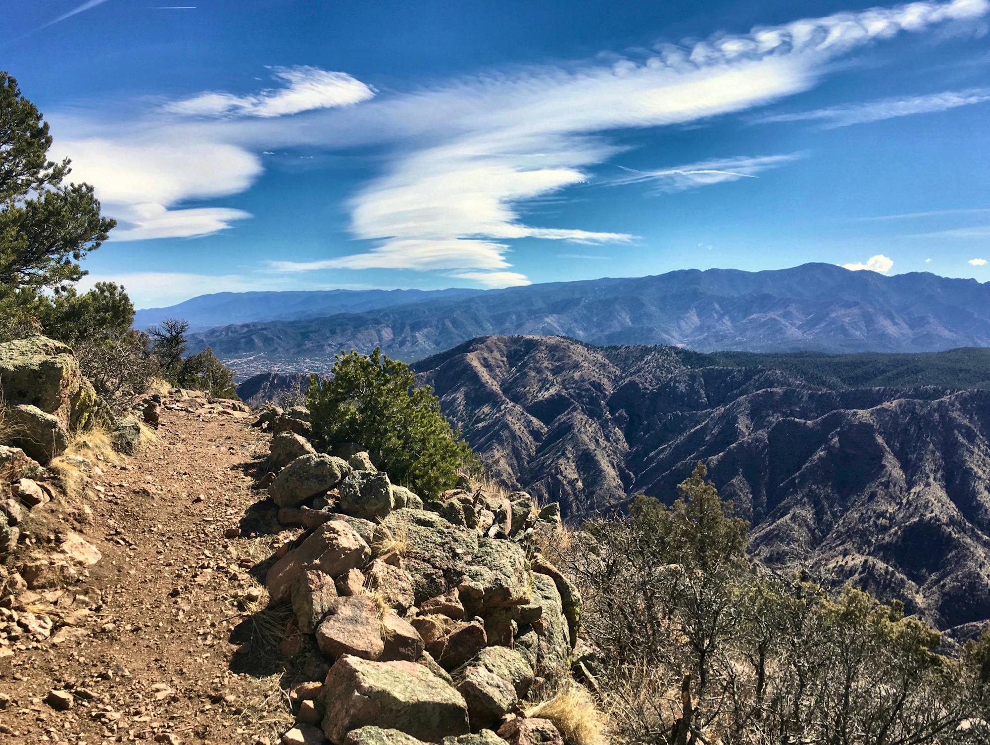 Stunning views of the Royal Gorge from the singletrack!