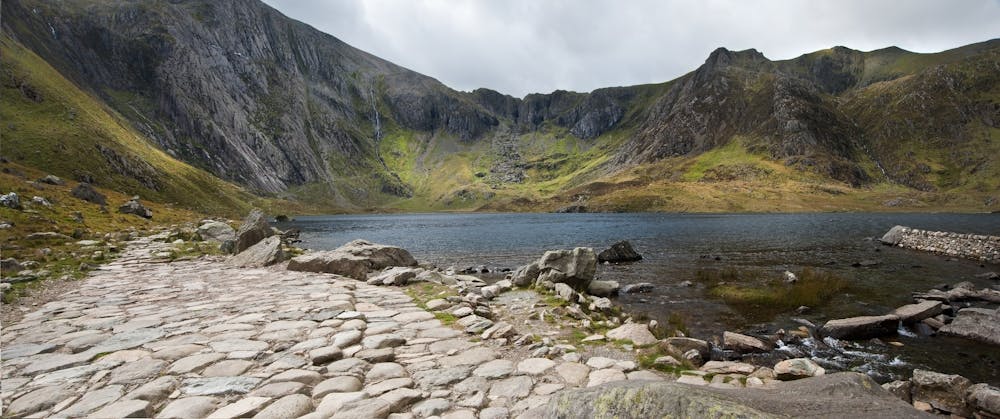 Looking back up at the awkward descent down to Llyn Idwal