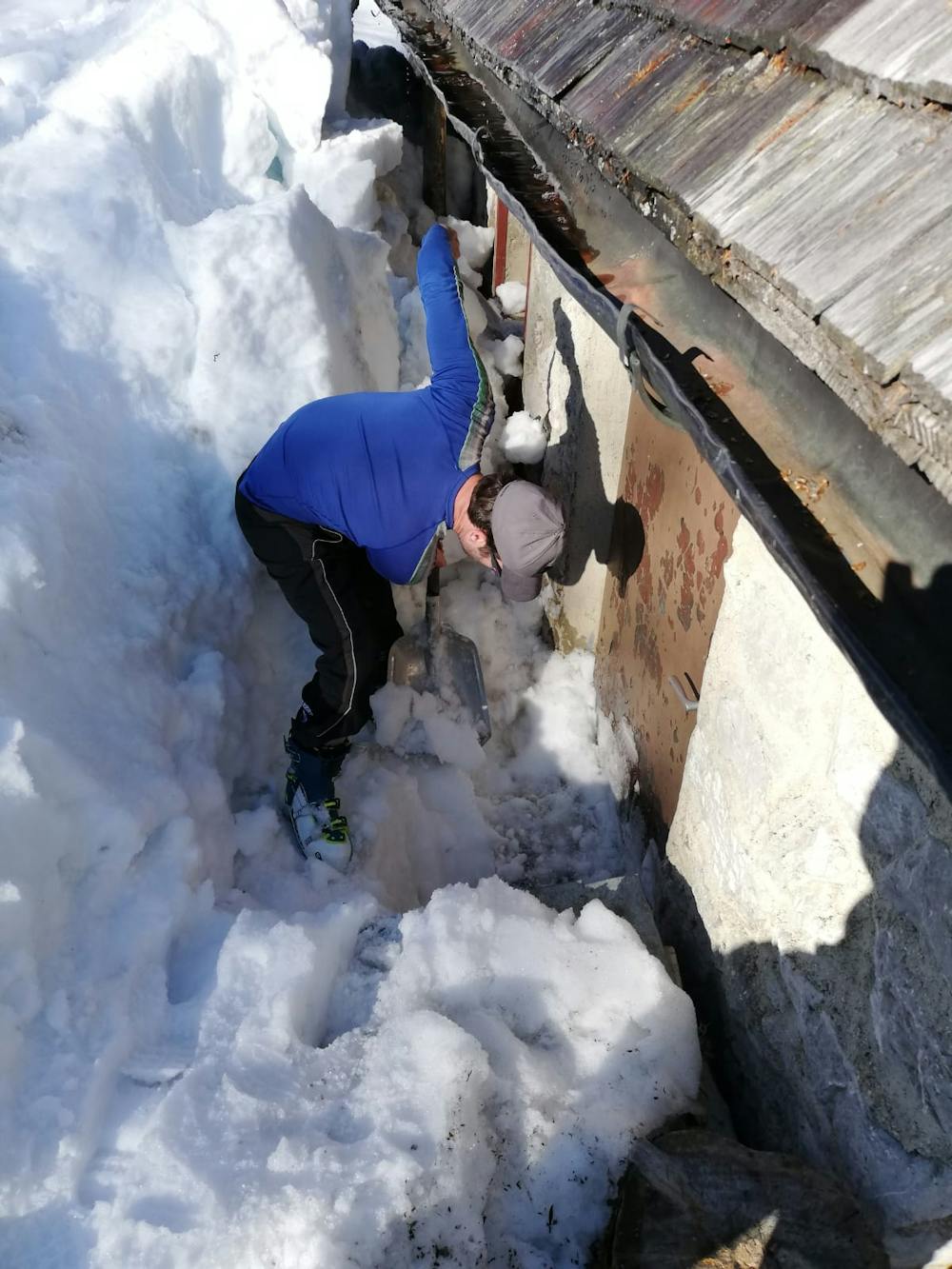 Digging out the hut!