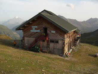 Tour du Mont Blanc: Les Contamines to Les Chapieux