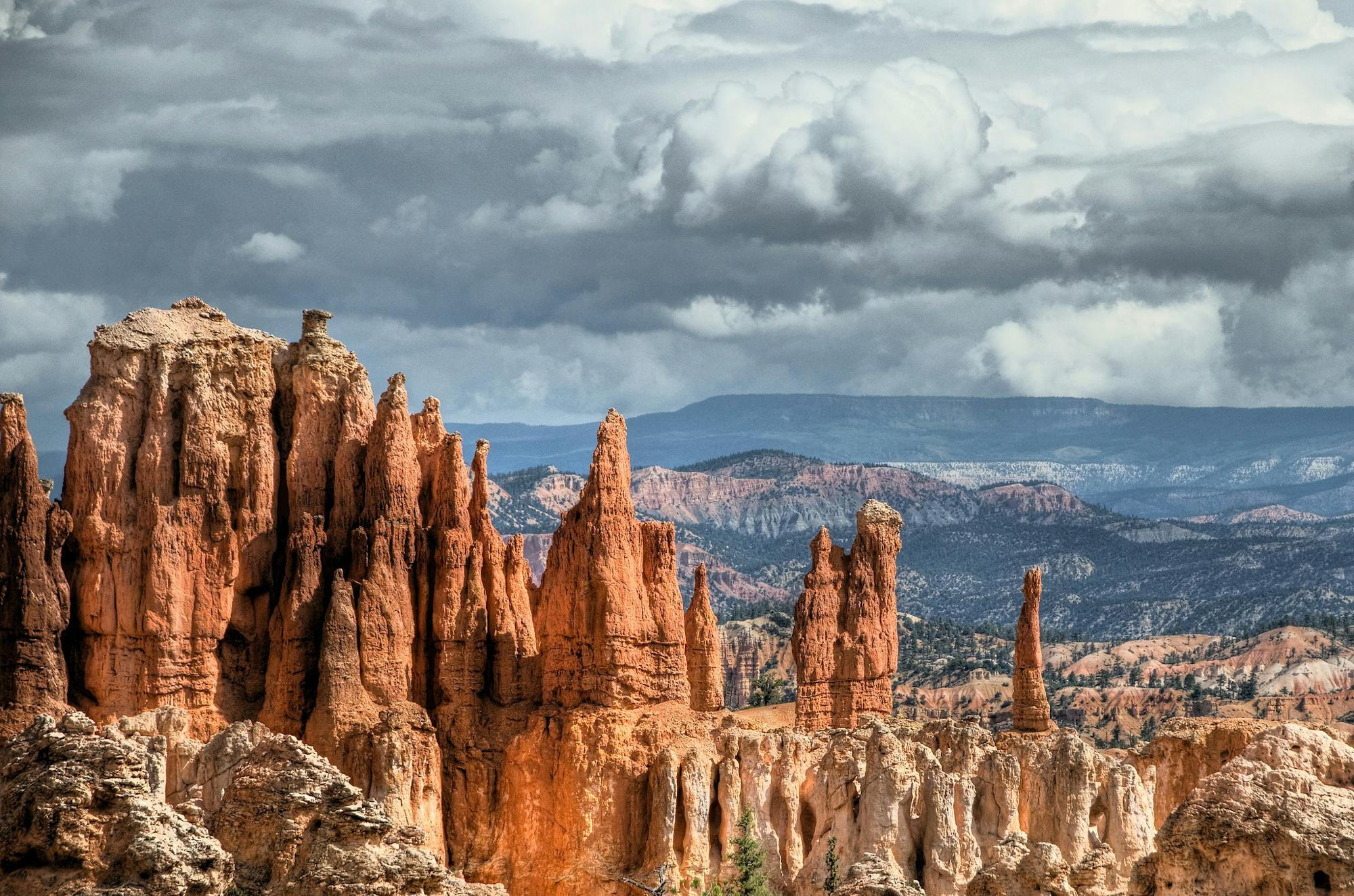 Dramatic view over Bryce Canyon