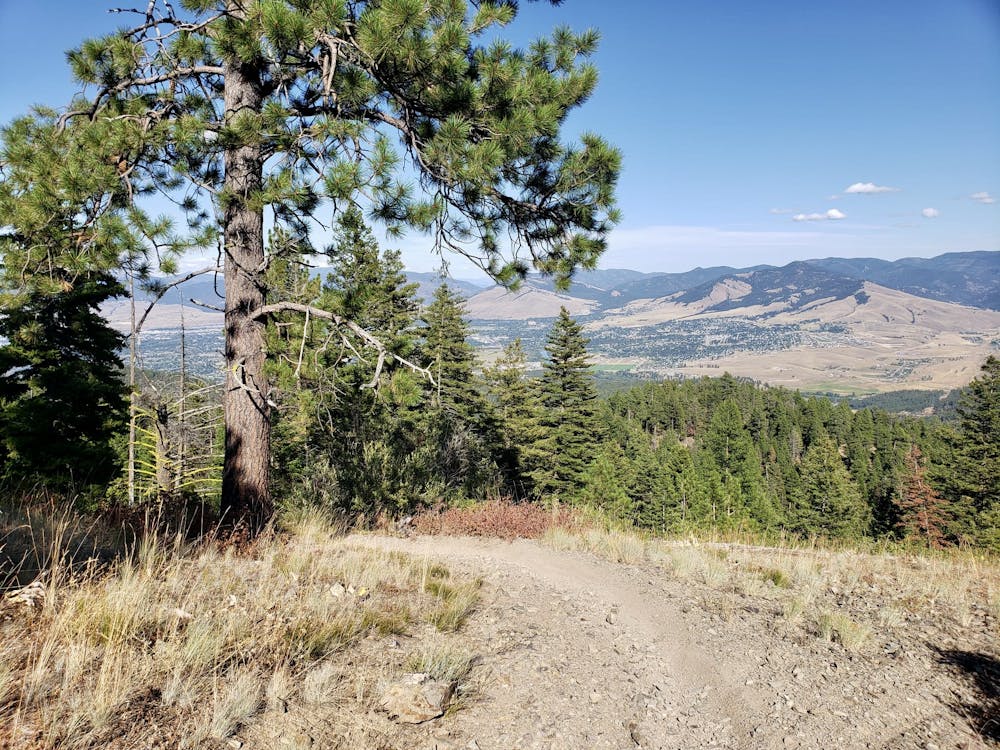 Smooth dirt and a massive Montana view - what more could you ask for?!?!