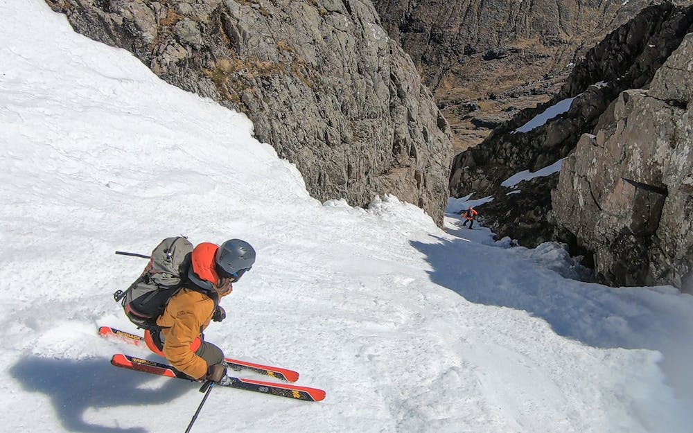 Robert Kingsland skiing the narrow lower section of Number 5 Gully on Ben Nevis