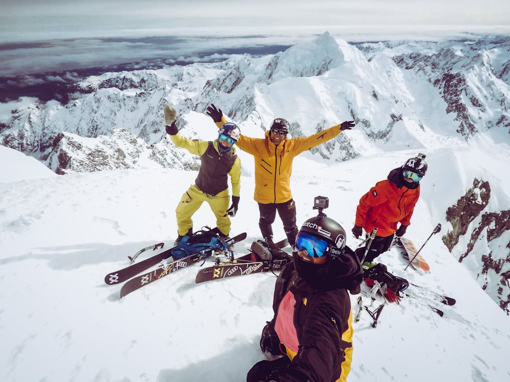 Summit Ridge of Mt. Cook with Nadine Wallner, Sam Smoothy & Fraser McDougall