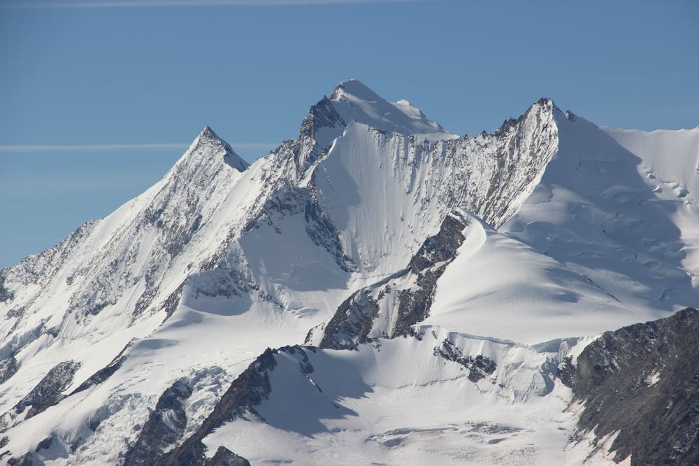 The traverse from the N, with Lenzspitze Nadelhorn superimposed