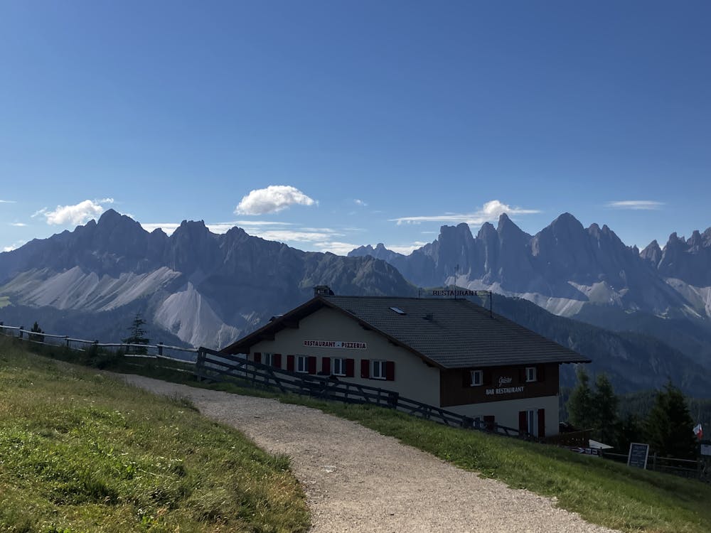 Views from the Dolomiten Panoramaweg