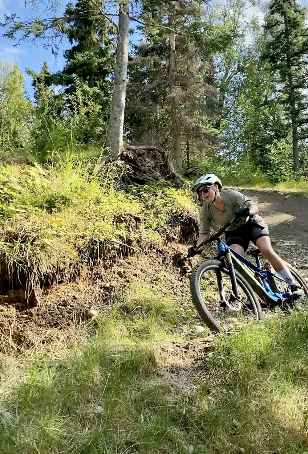 Jeff's Whoop Whoop trail. Rider: Christine Henry.