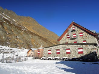 Stubai Ski Tour: Day Tour from the Franz Senn Hut