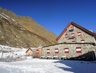 Stubai Ski Tour: Day Tour from the Franz Senn Hut