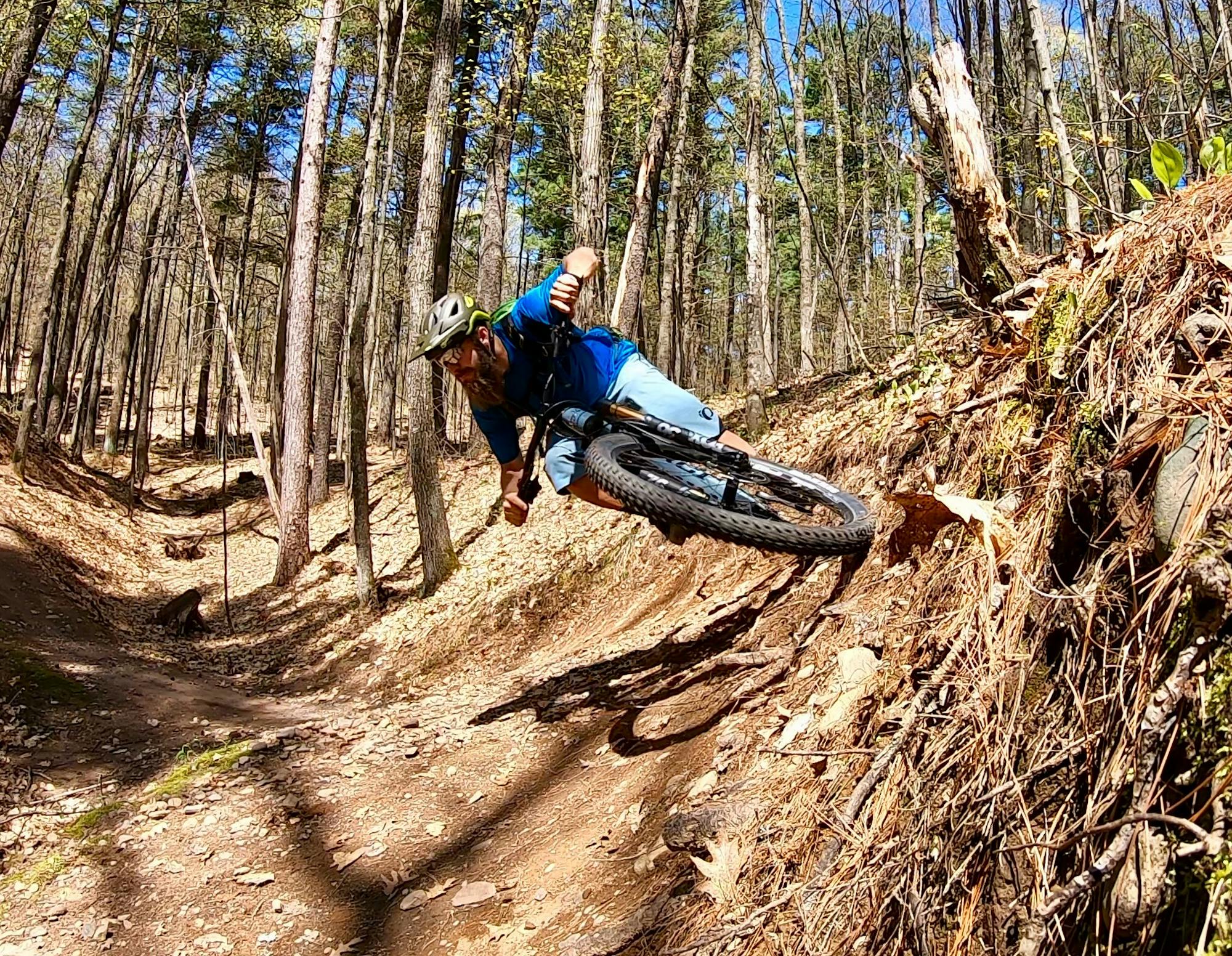 Ripping down Gravity Cavity. Rider: Greg Heil