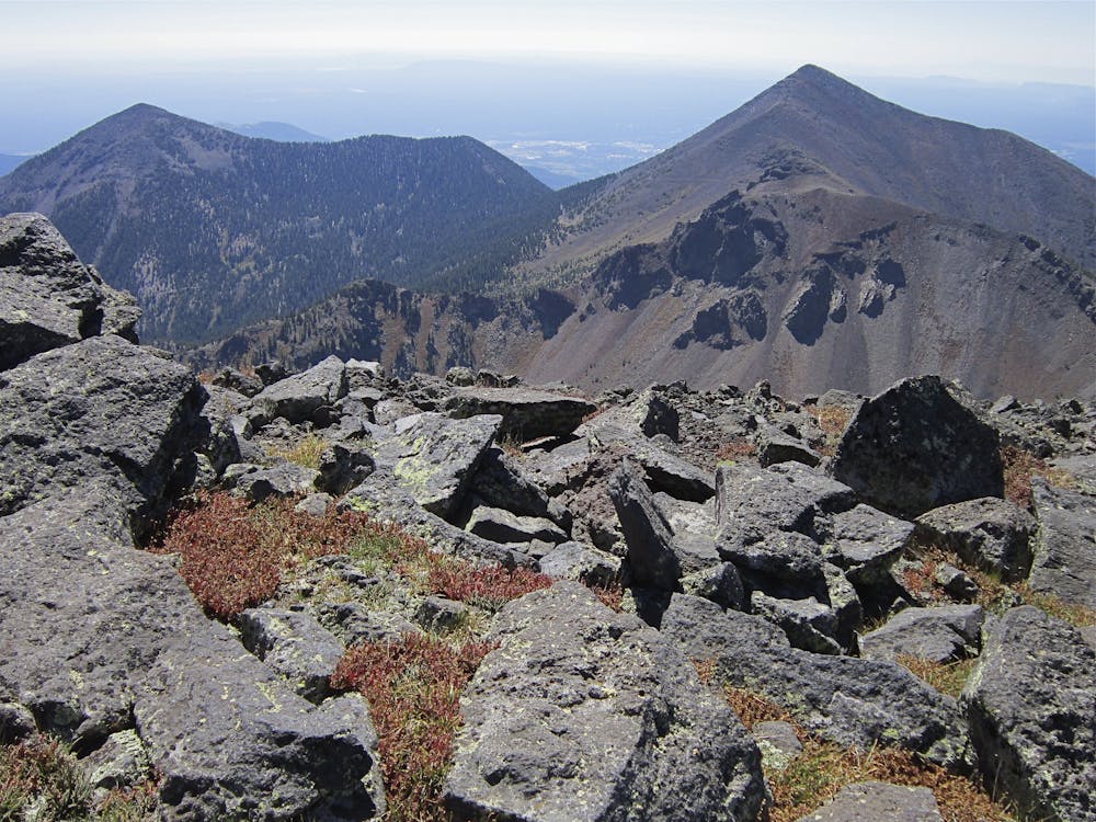 View from Humphreys summit toward other peaks of the mountain