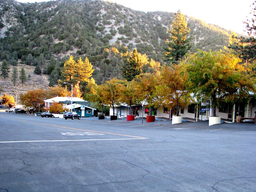 Wrightwood, a popular trail town