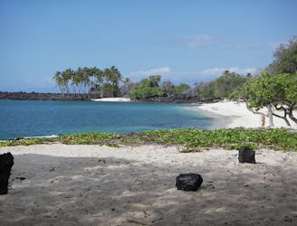 Makalawena Beach