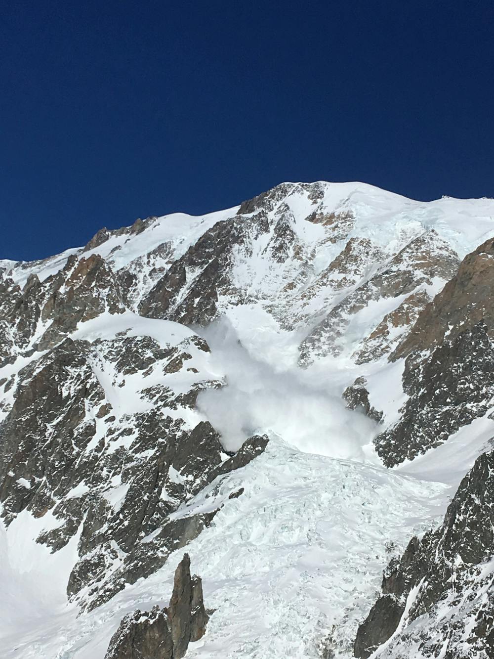 Massive serac avalanche coming off the West Face 