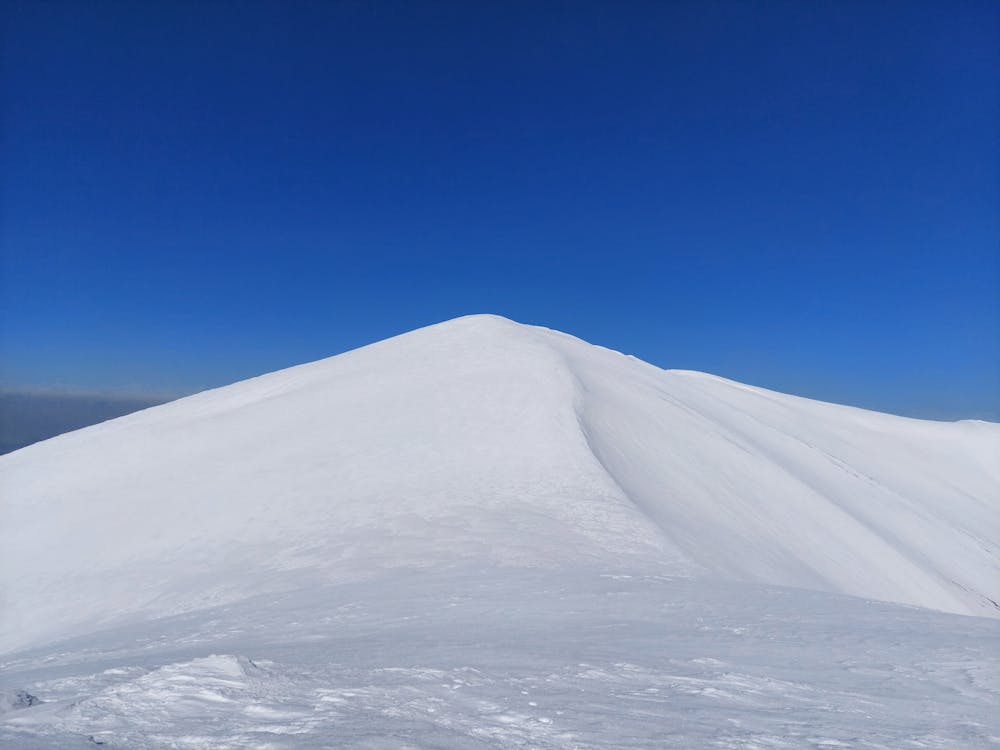 Vârful Suru 2281 m