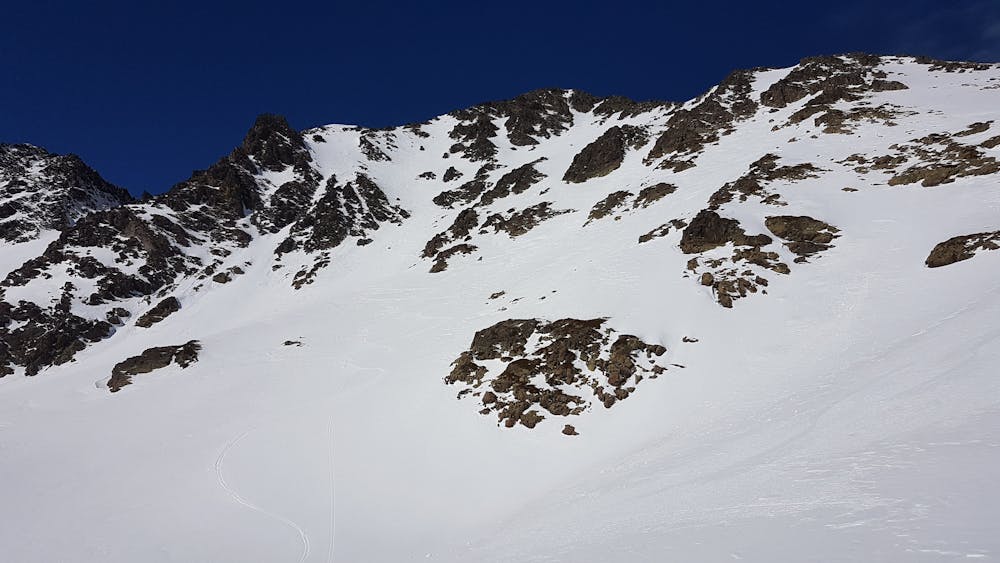 The couloir seen from the base