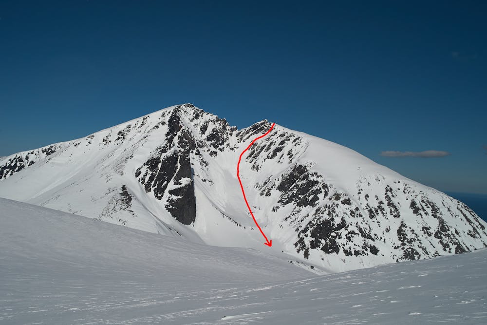 The south face ski route (approx) 