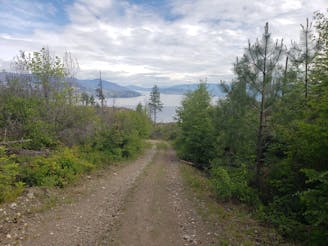 Divide Lake Trail