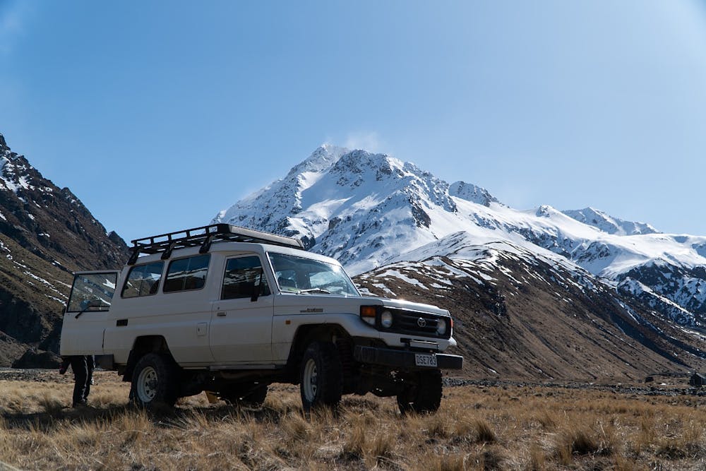 4WD adventure to Memorial Hut in the Cass Valley - starting point for the hike to Lady Emily Hut