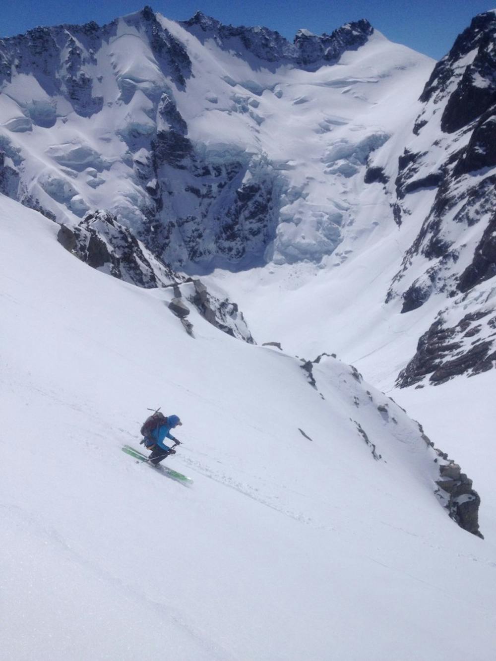 Skiing down the Bonney Glacier