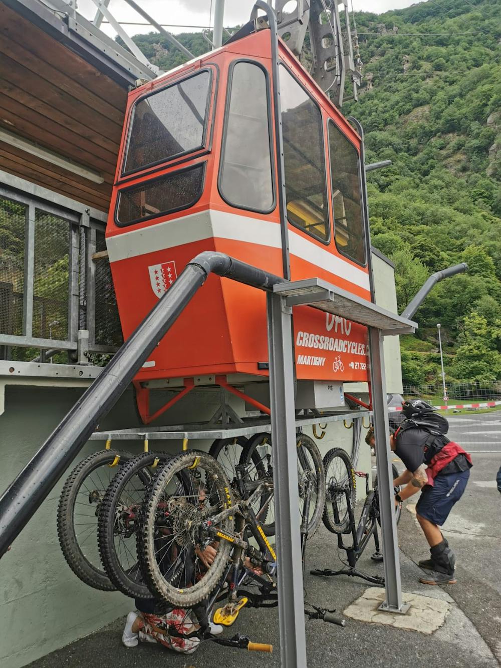 Dorenaz lift ( MAX 6 bikes )