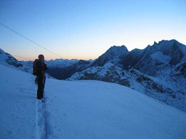 Learn the Alpine Game : Easy Summits Above Arolla