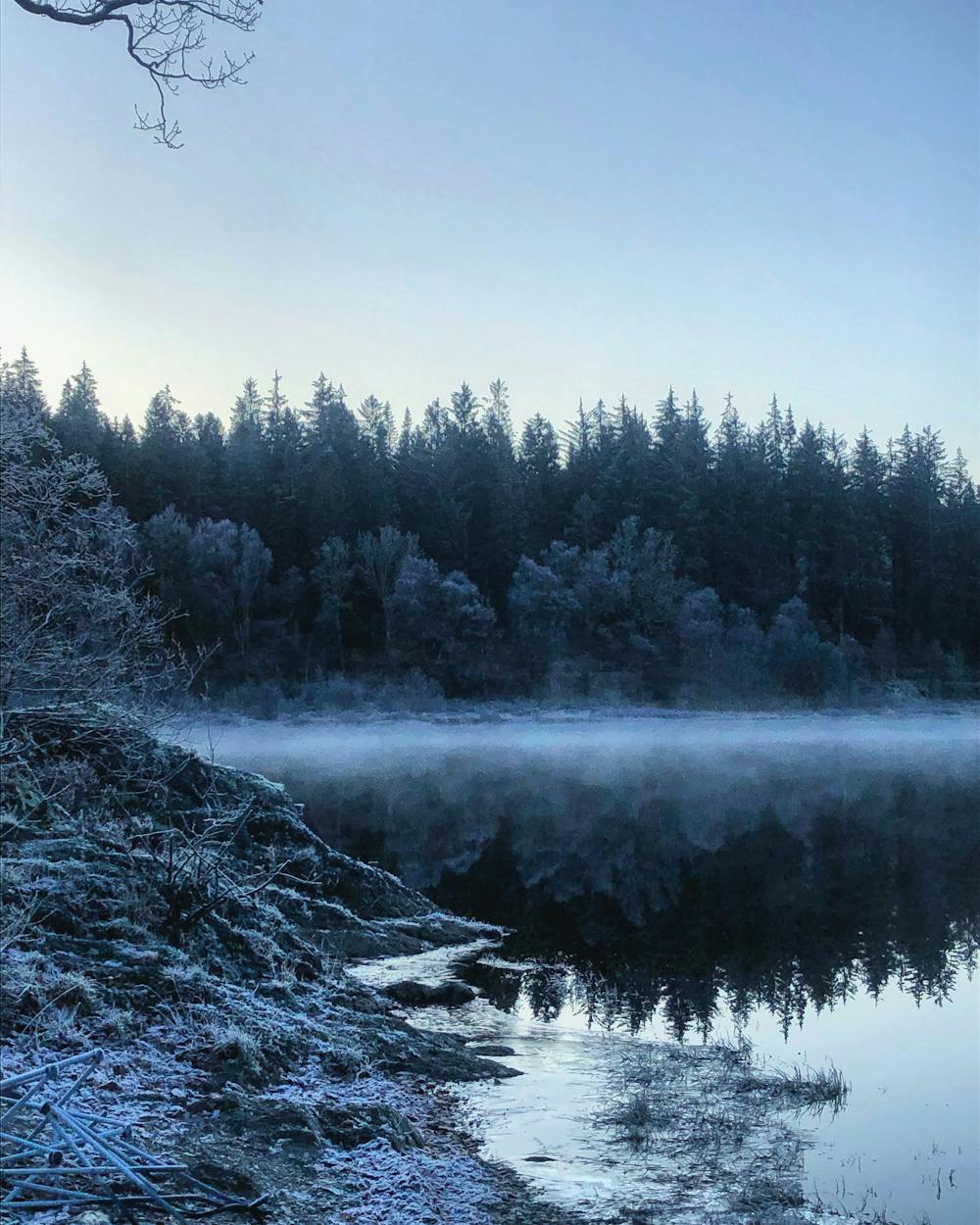 Loch Achray on a cold, frosty morning