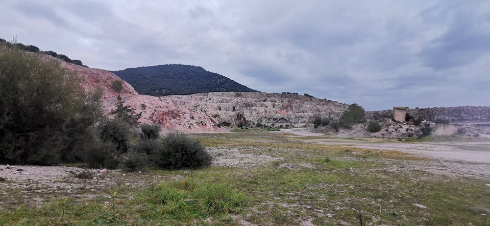 Roselle quarry