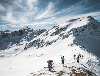Exped Tribe: Skitour am Stotzigen Firsten