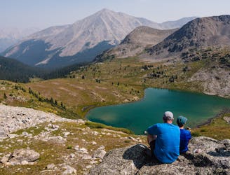 Stunning Hikes to Alpine Lakes in Central Colorado