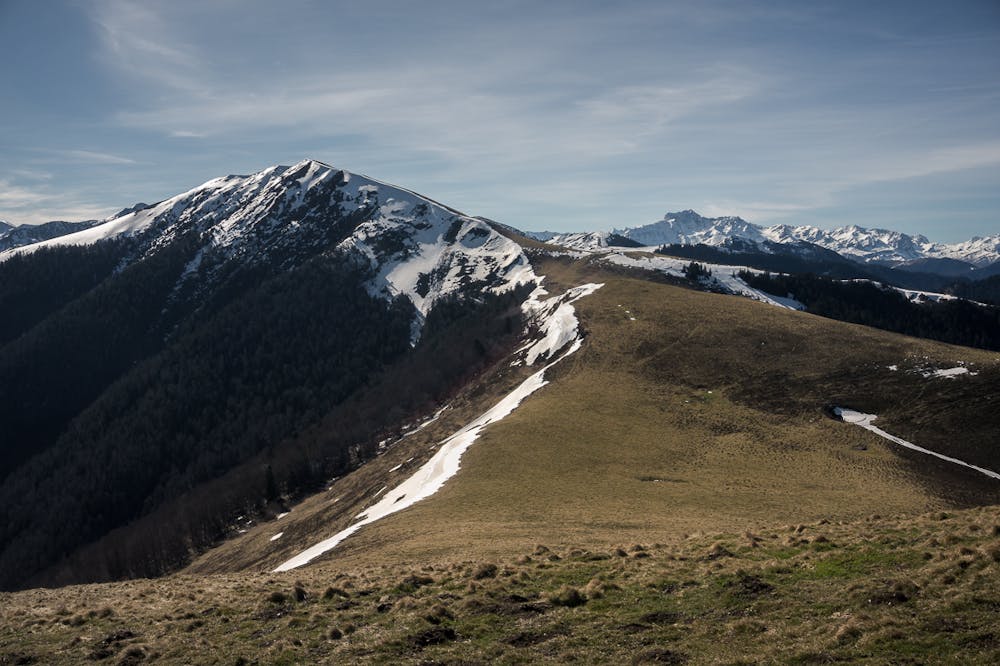 Mont d'Aspet shape from the ridge