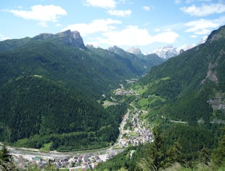 From Pieve alongside Monte Pore to Larzonei.
