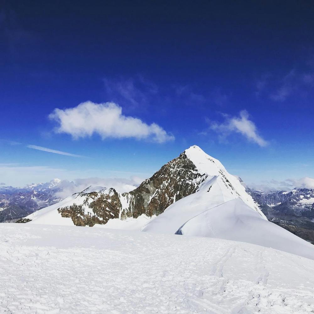 Photo from Mont Rose : Ludwigshohe 4341m + Balmenhorn 4167m + Pyramide Vincent 4215m