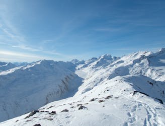 Otztal Ski Tour: Hochjoch Hospice to Vernagt Hut via Fluchtkogel Summit