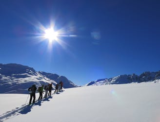 Ski touring technique basic course Furka Pass by Mammut Alpine School