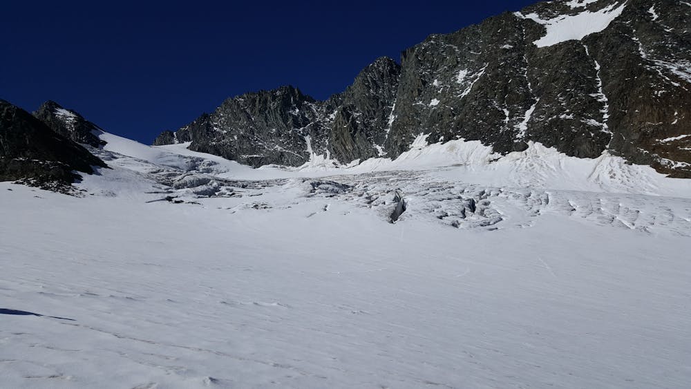 Partie centrale crevassée du glacier de Gébroulaz sous l'aiguille de Péclet