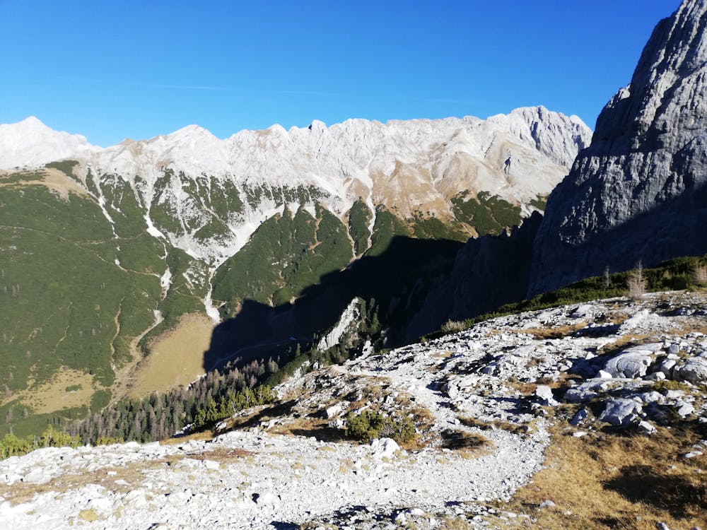 Looking north into the Karwendel mountains from the Lafatscher Joch.