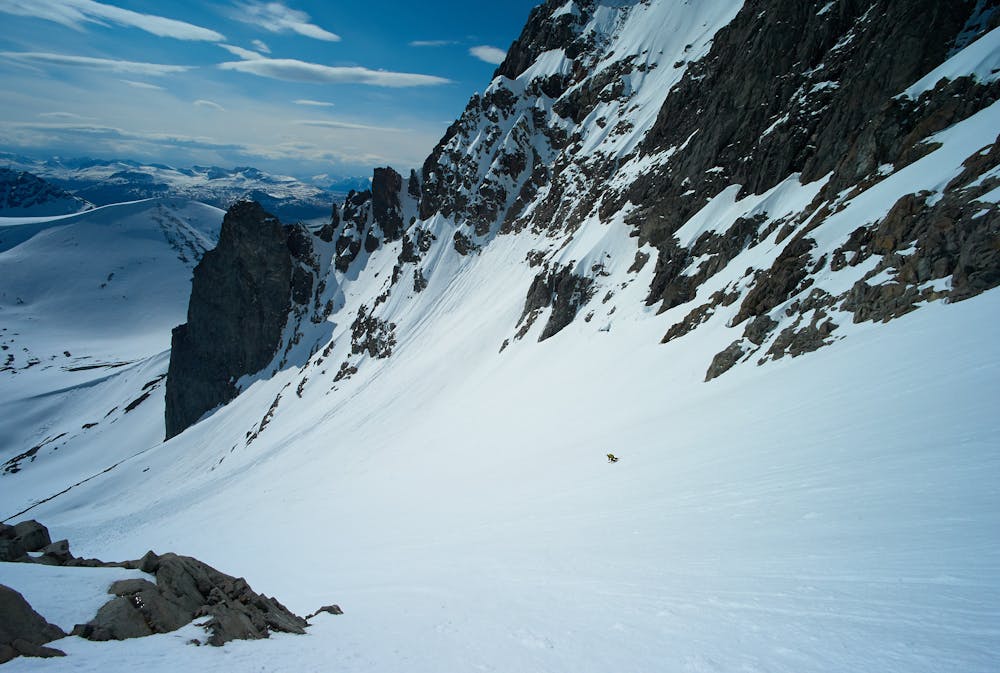Mads Andreassen skiing the south face 