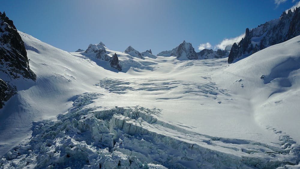 Looking up at the Glacier de Geant 2016