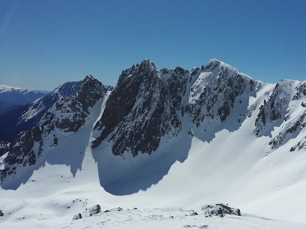 The North face of Pic de Crabes with the line on the left.