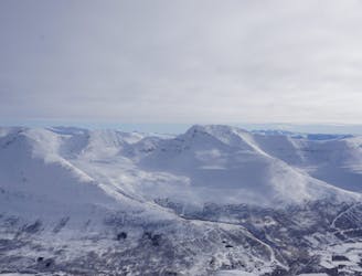 Melkefjellet and Istinden Ridge