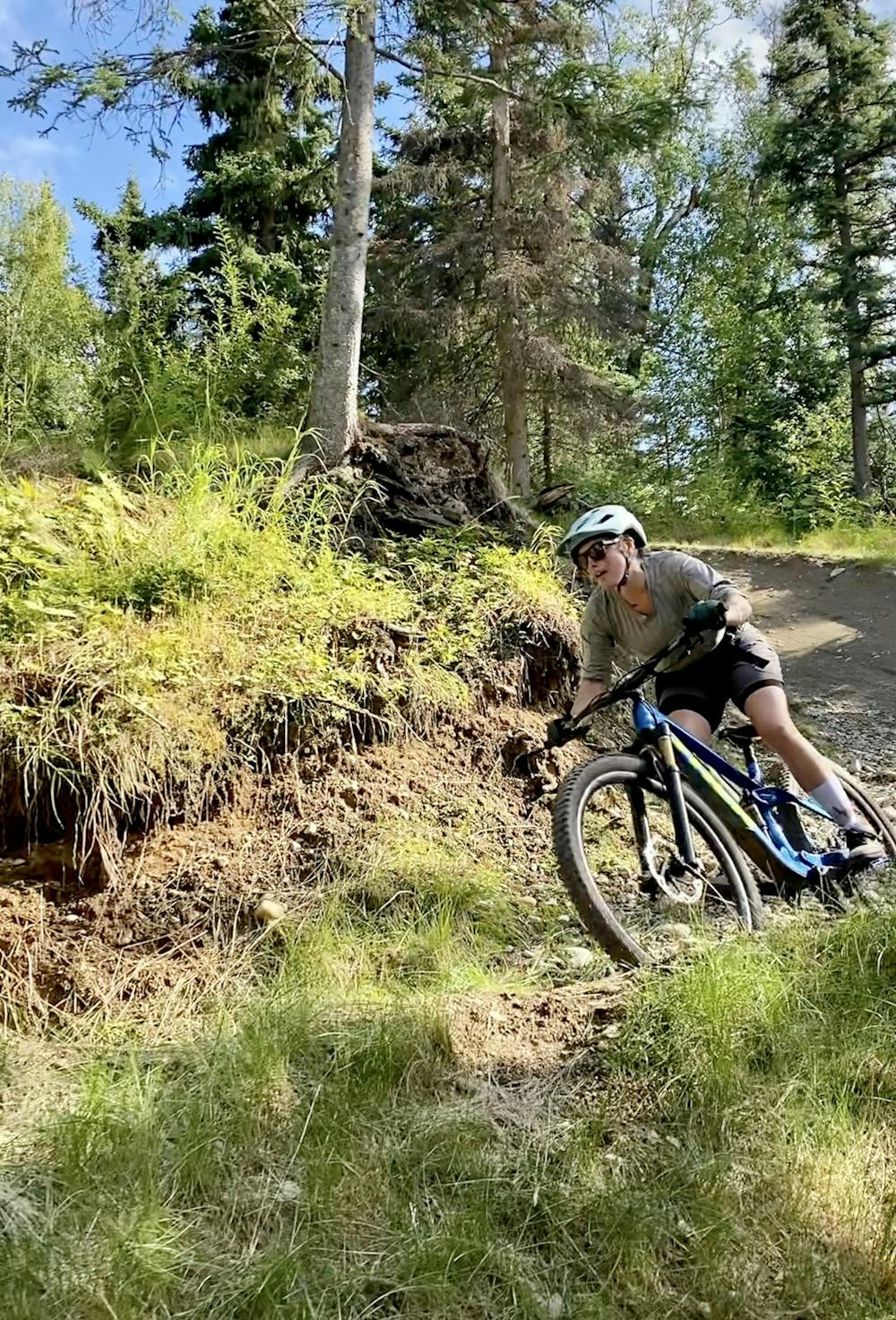 Jeff's Whoop Whoop trail. Rider: Christine Henry.