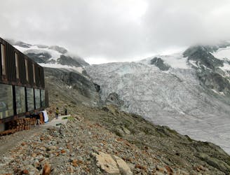 Approach to the Cabane de Moiry
