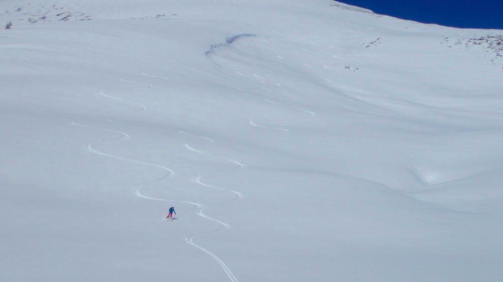 Fresh tracks from the summit to the Col de l'Avenaz