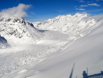Bernese Oberland 4000m Peak Tour: Finsteraarhorn Hut to the Aletschorn