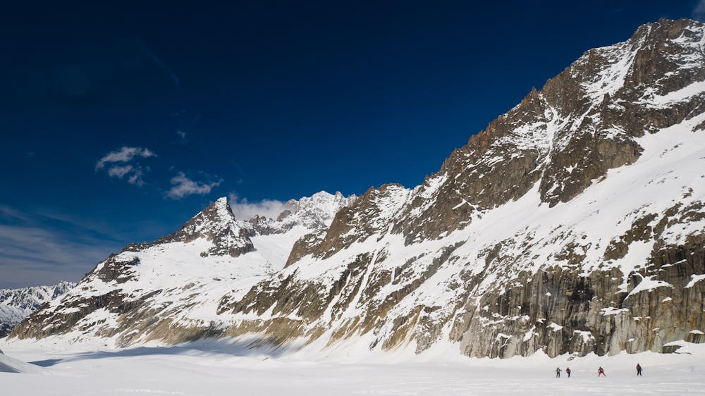 Dernière ligne droite sur le glacier de Leschaux