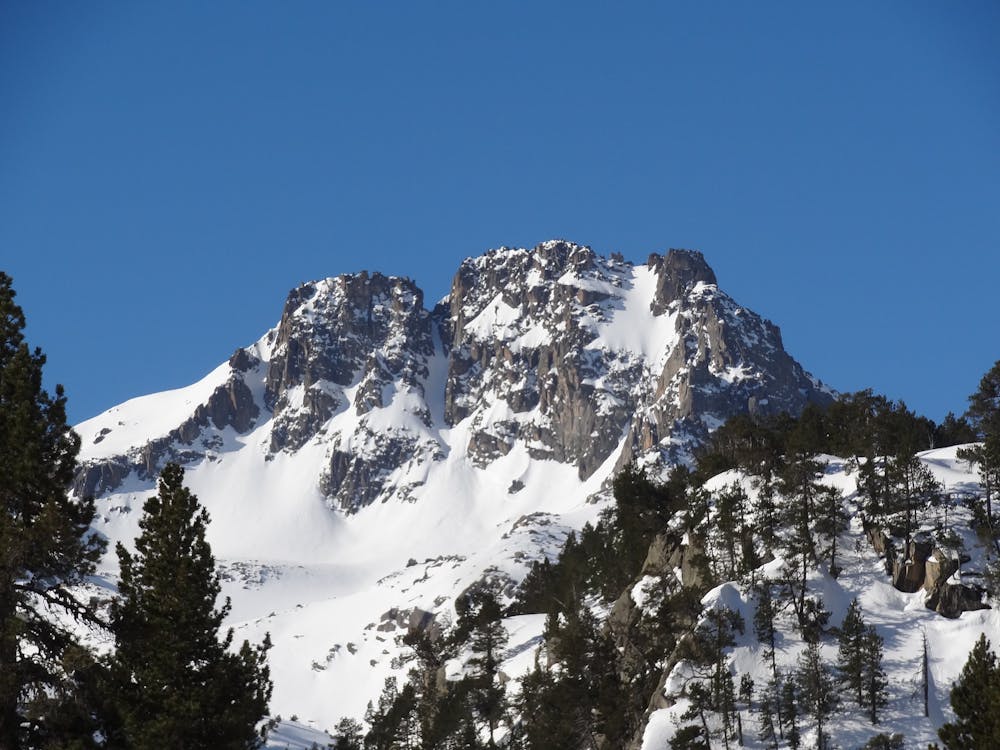 The East face of Puis de Gerber with the couloir.