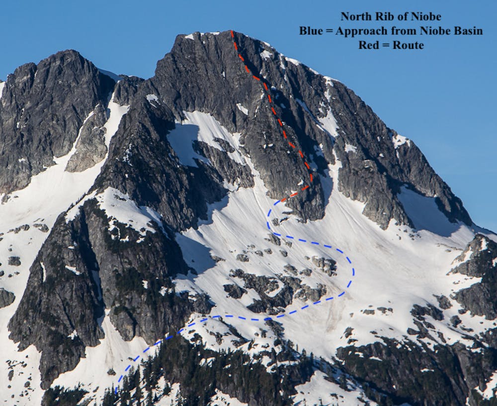 Niobe's North Ridge in red (approach in blue).