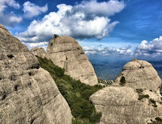 Montserrat: Short Hike / Scramble