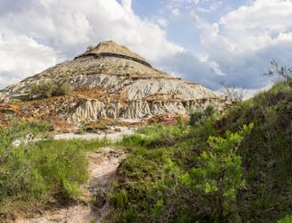 10 Classic Hikes in Theodore Roosevelt National Park